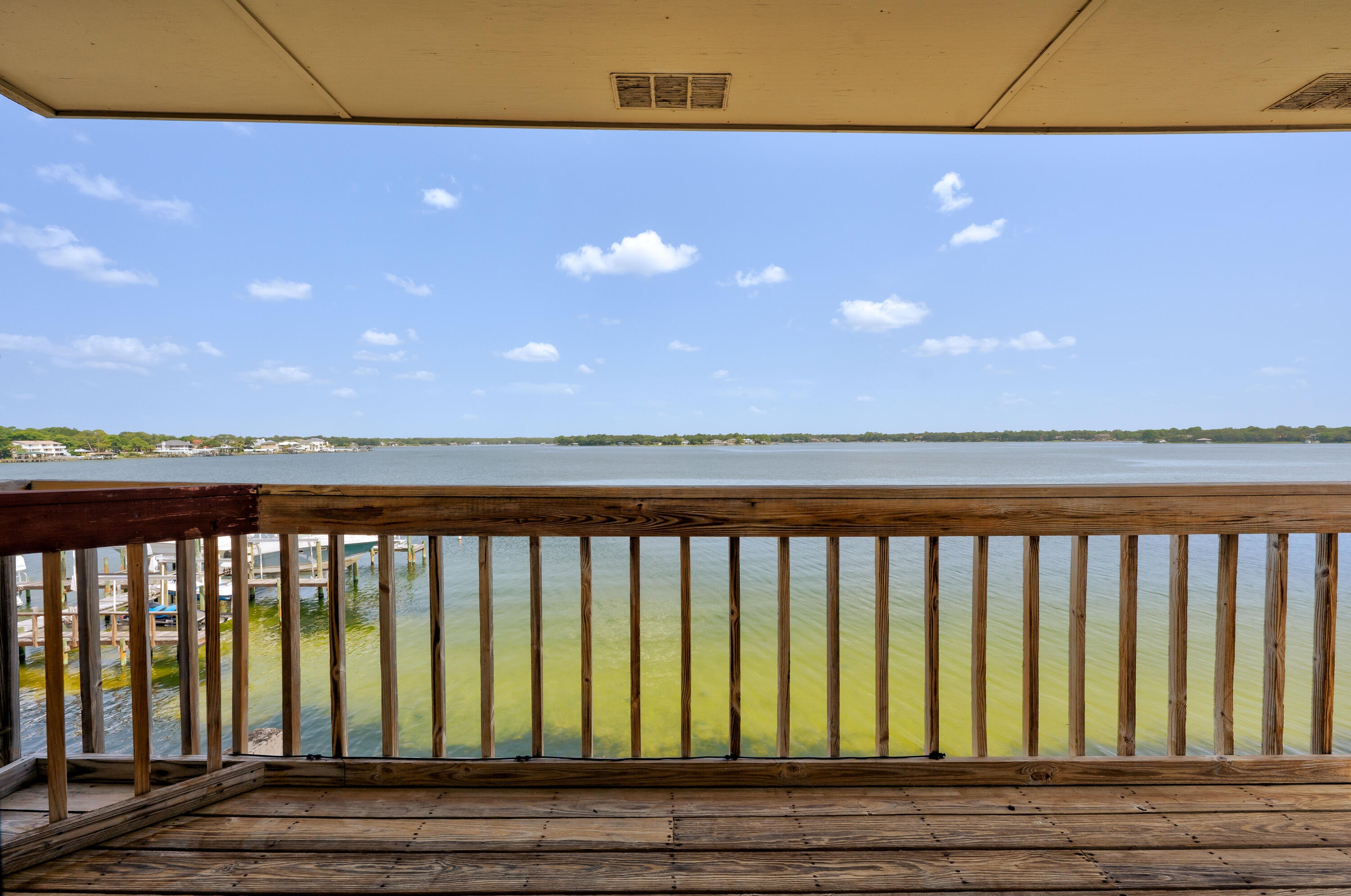 BAYOU PINES T/H - Residential