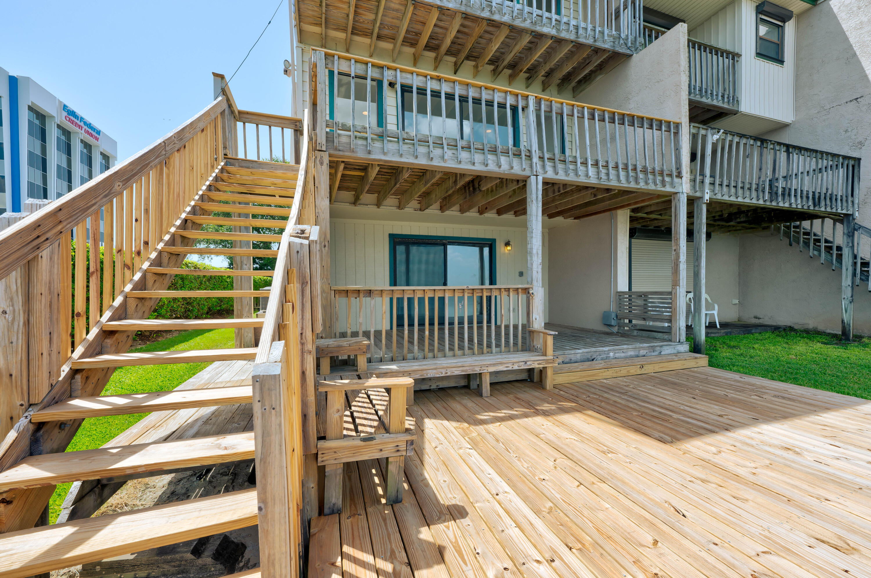 BAYOU PINES T/H - Residential