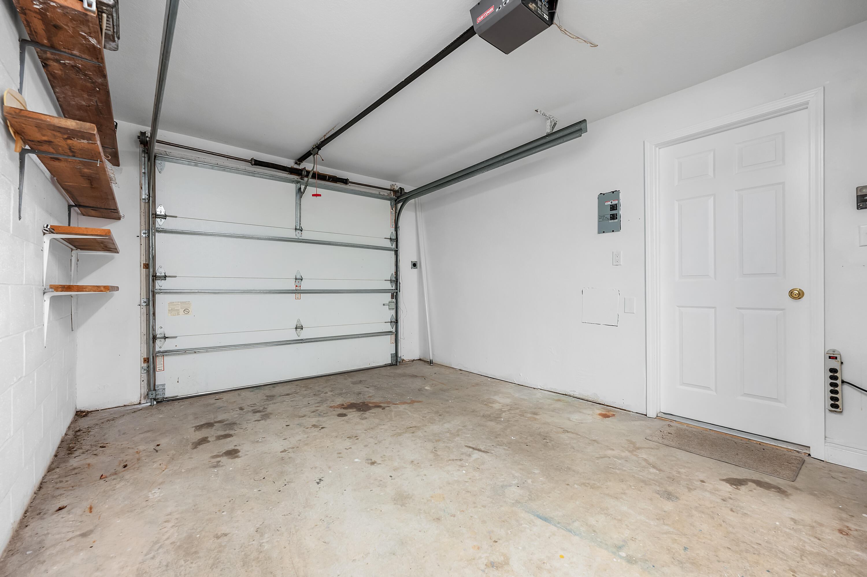 BAYOU PINES T/H - Residential