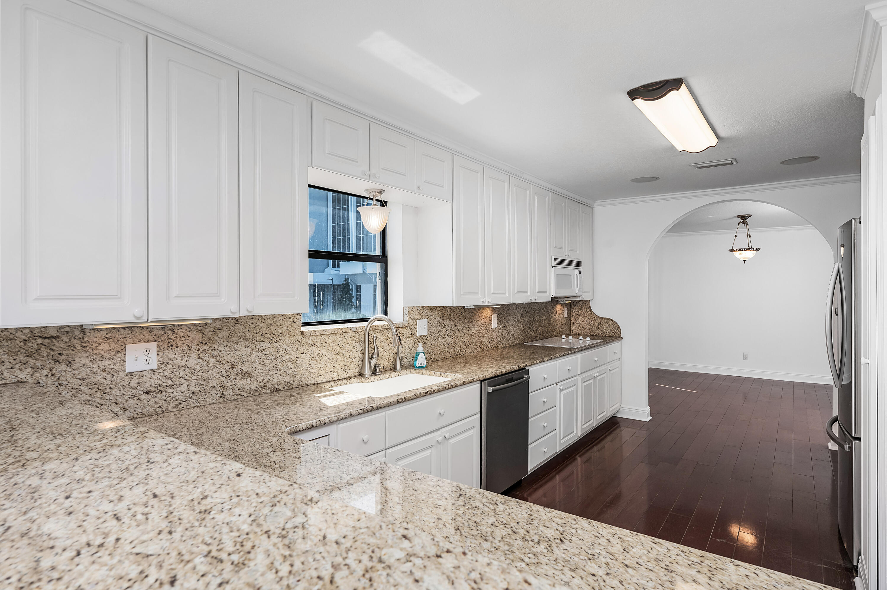 BAYOU PINES T/H - Residential