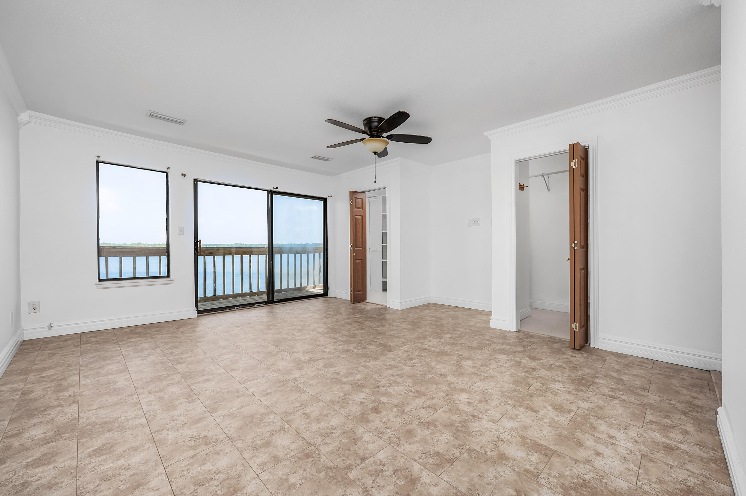 BAYOU PINES T/H - Residential