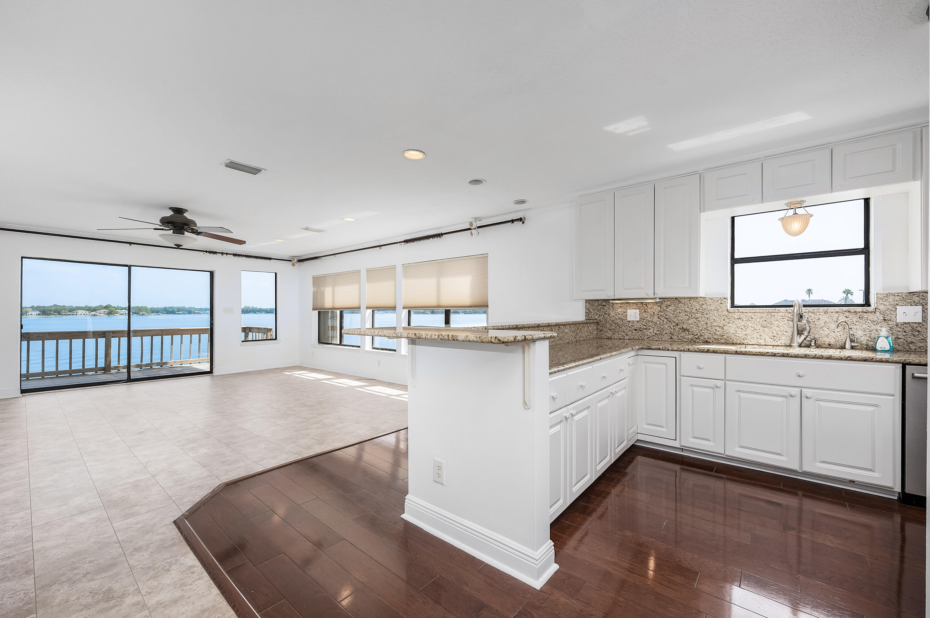 BAYOU PINES T/H - Residential