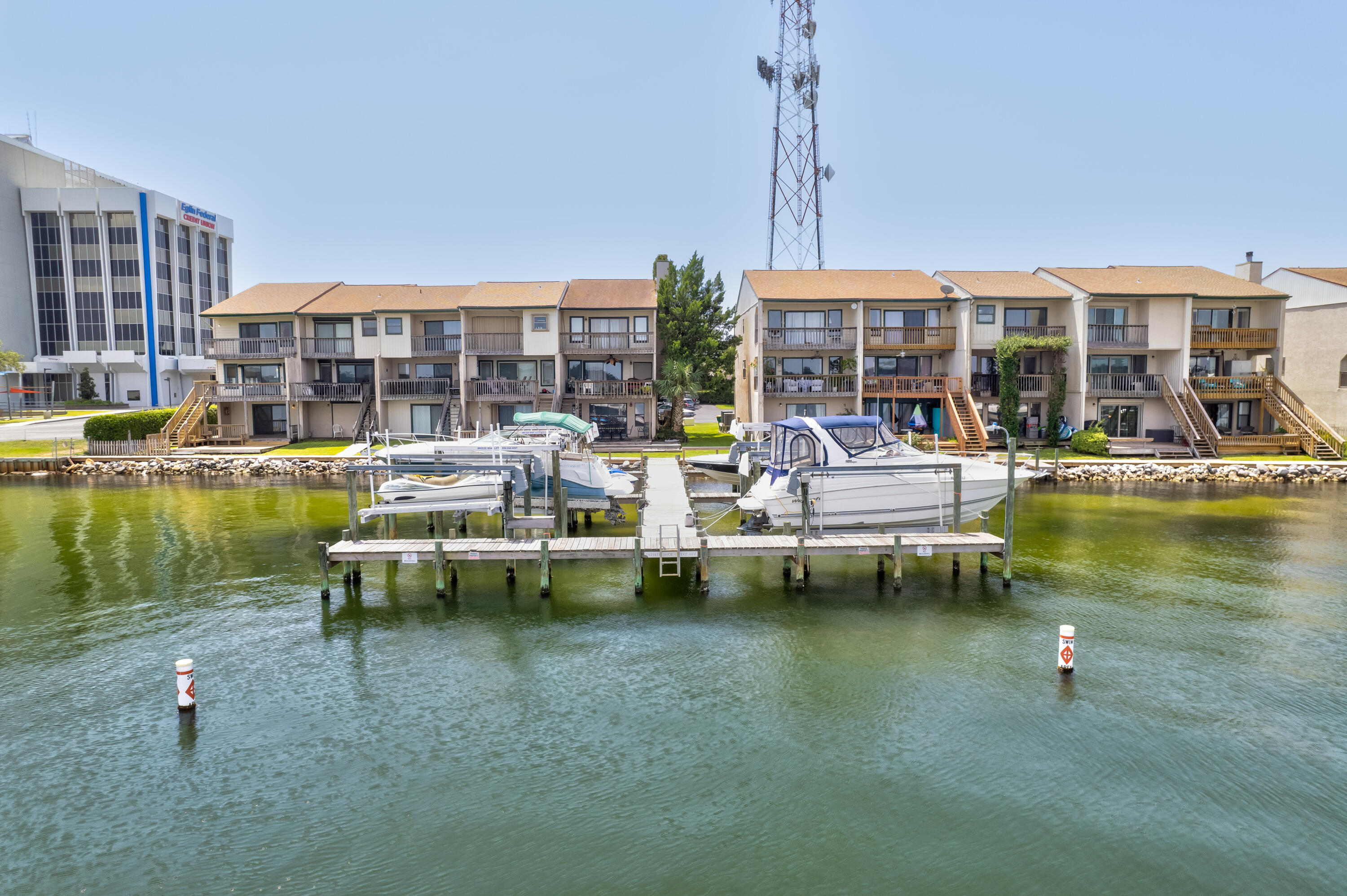 BAYOU PINES T/H - Residential