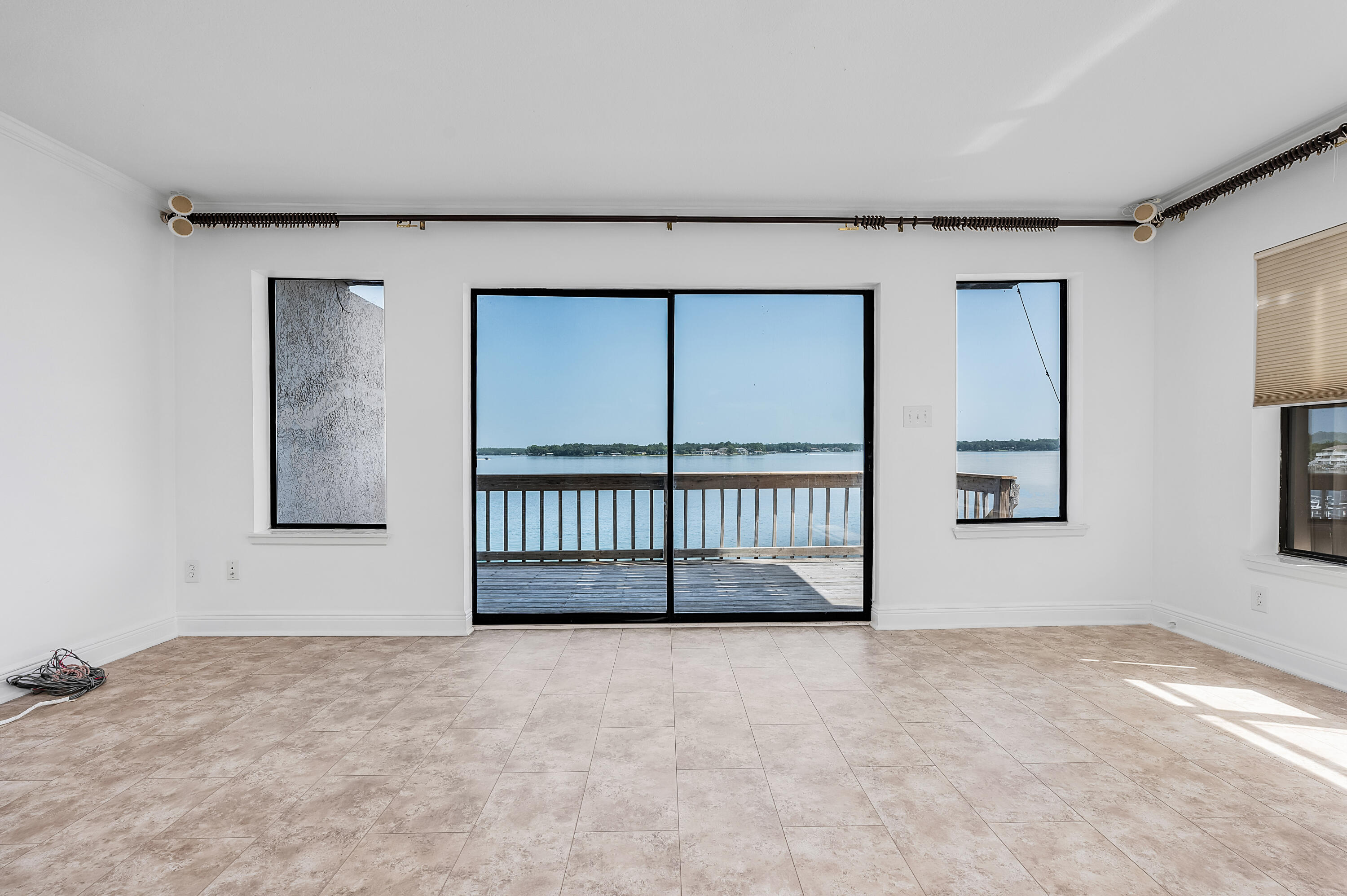 BAYOU PINES T/H - Residential