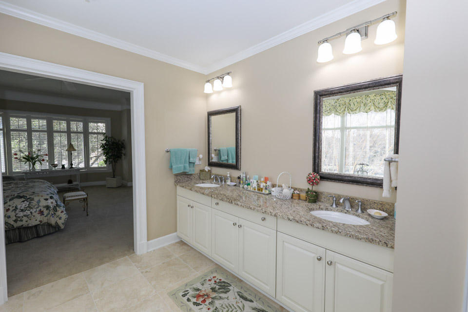 ONE WATER PLACE - Residential