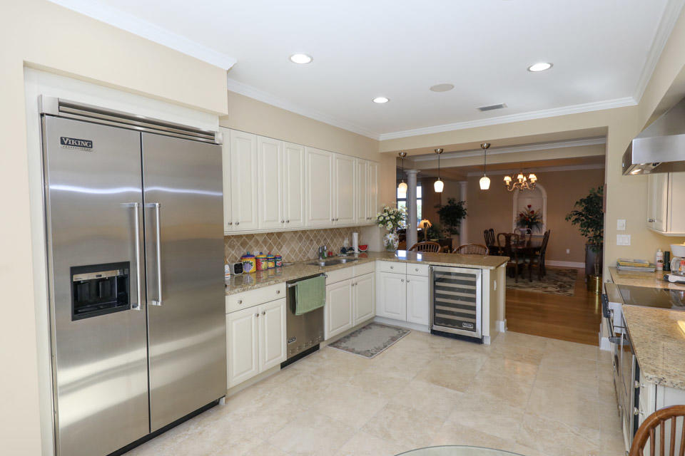 ONE WATER PLACE - Residential