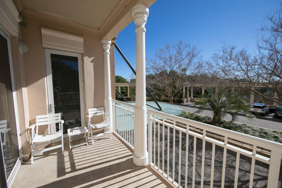 ONE WATER PLACE - Residential