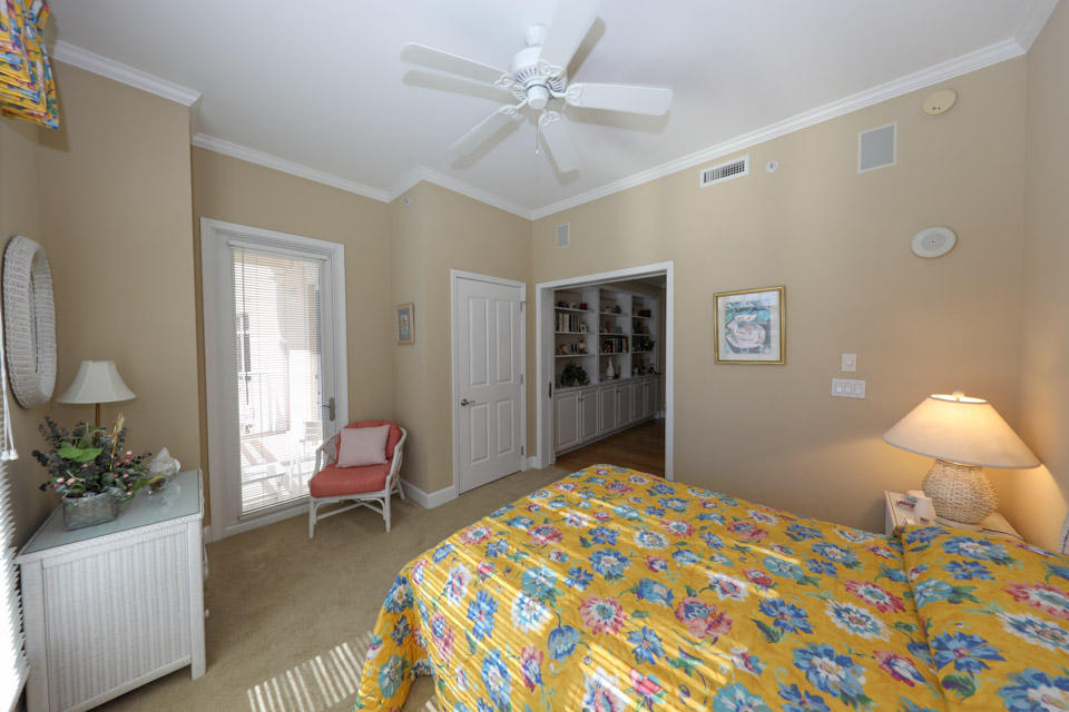 ONE WATER PLACE - Residential