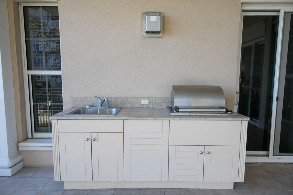 ONE WATER PLACE - Residential