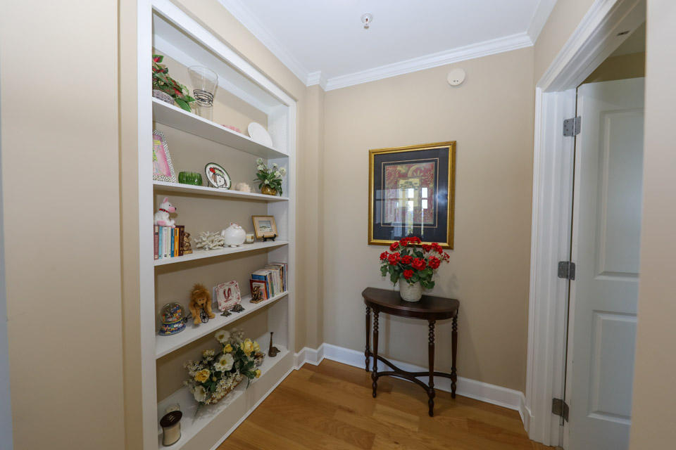 ONE WATER PLACE - Residential