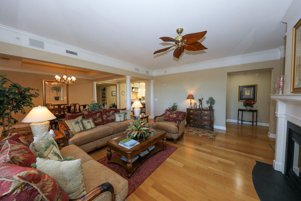 ONE WATER PLACE - Residential