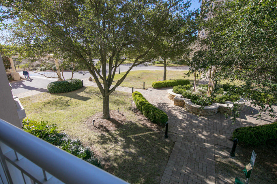 ONE WATER PLACE - Residential