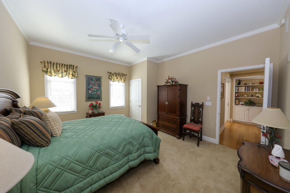 ONE WATER PLACE - Residential