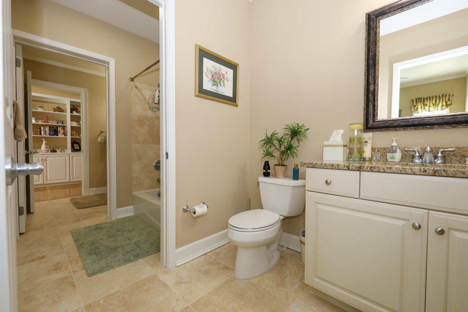 ONE WATER PLACE - Residential