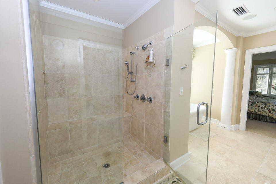 ONE WATER PLACE - Residential