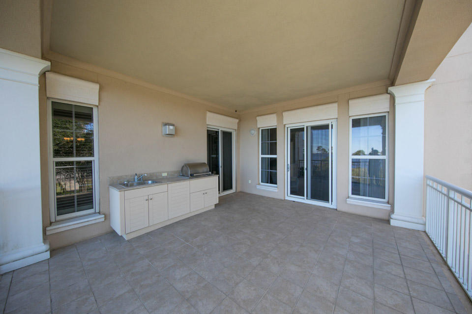 ONE WATER PLACE - Residential