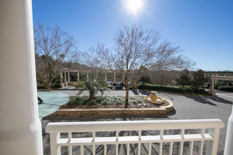 ONE WATER PLACE - Residential