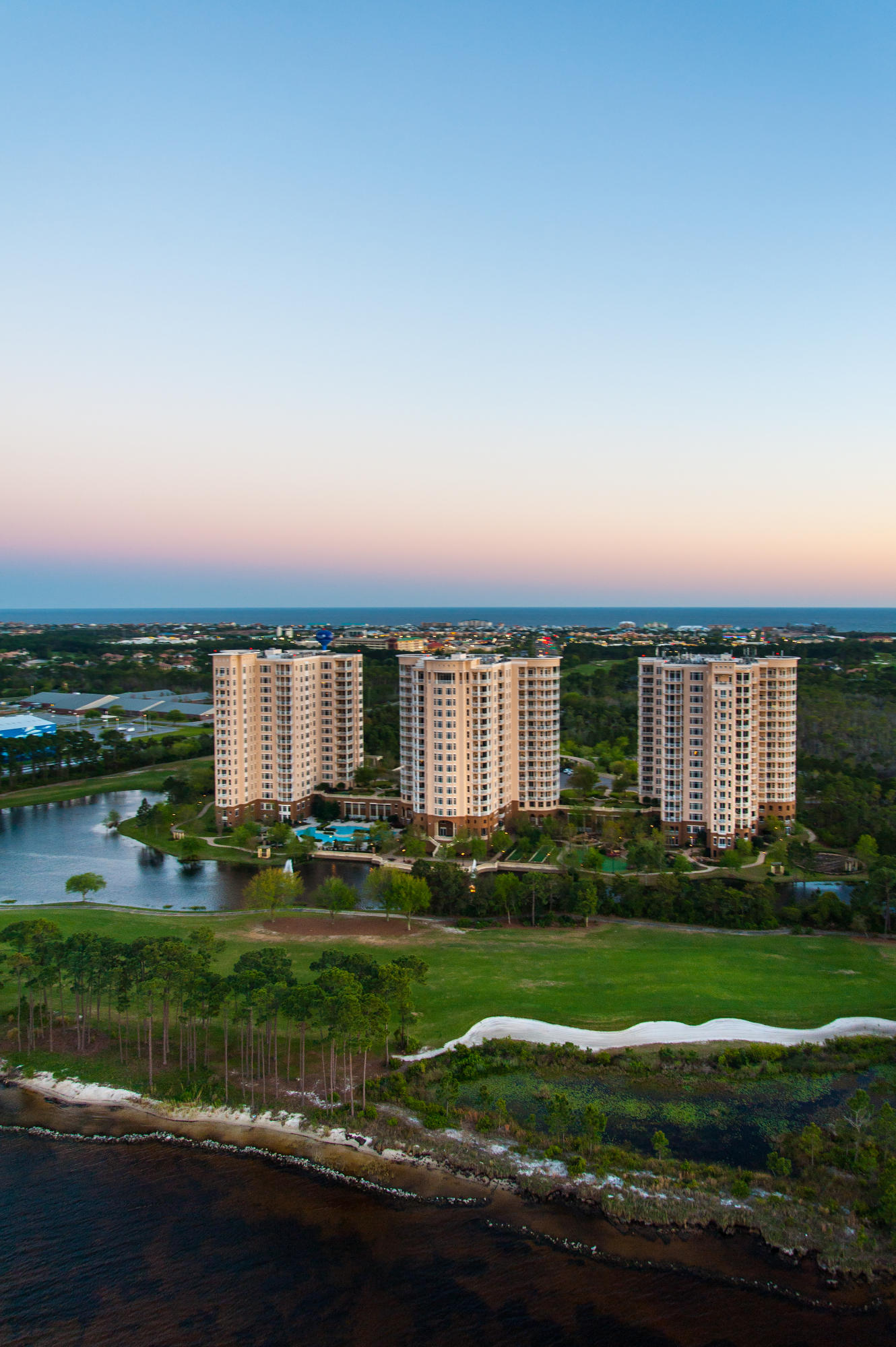 ONE WATER PLACE - Residential