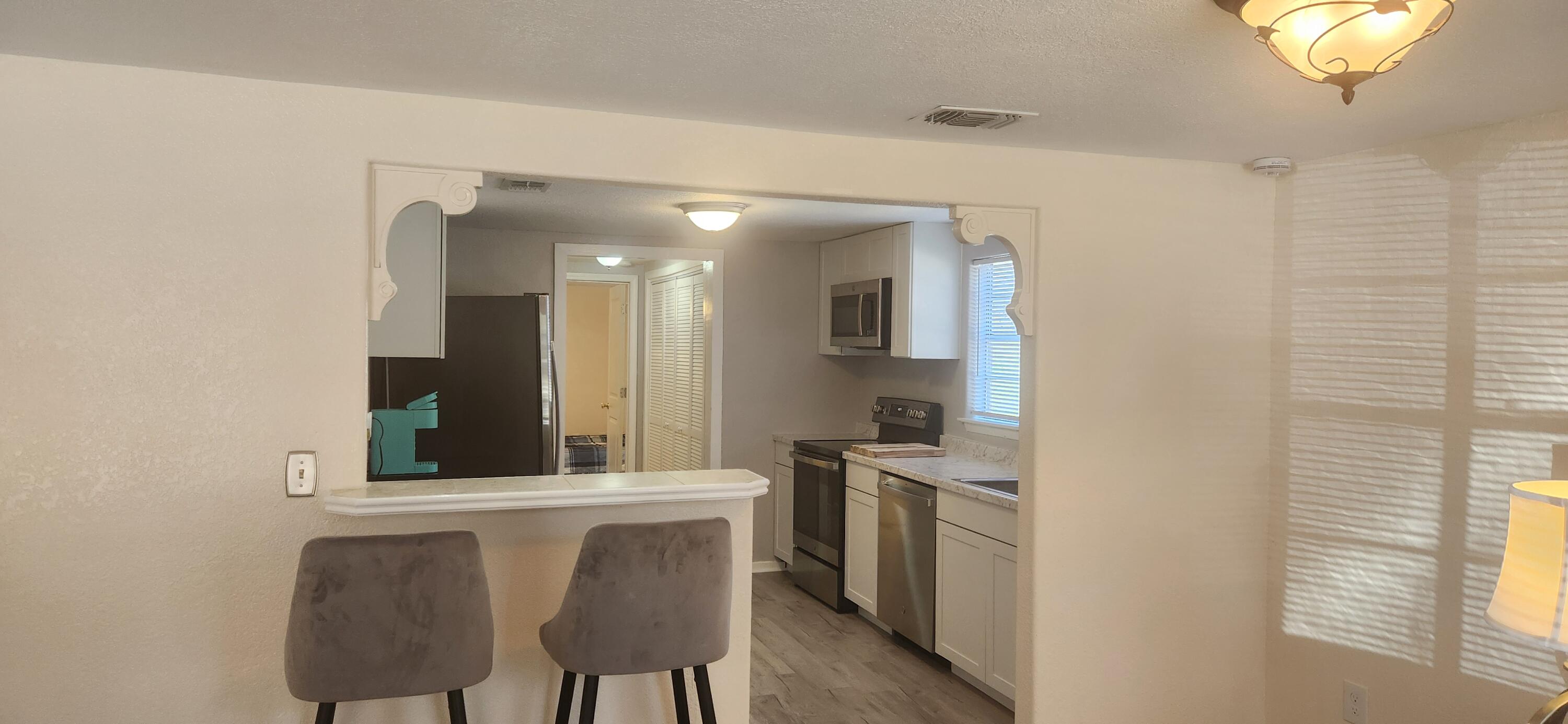 MORRIS ADDN TO CRESTVIEW - Residential
