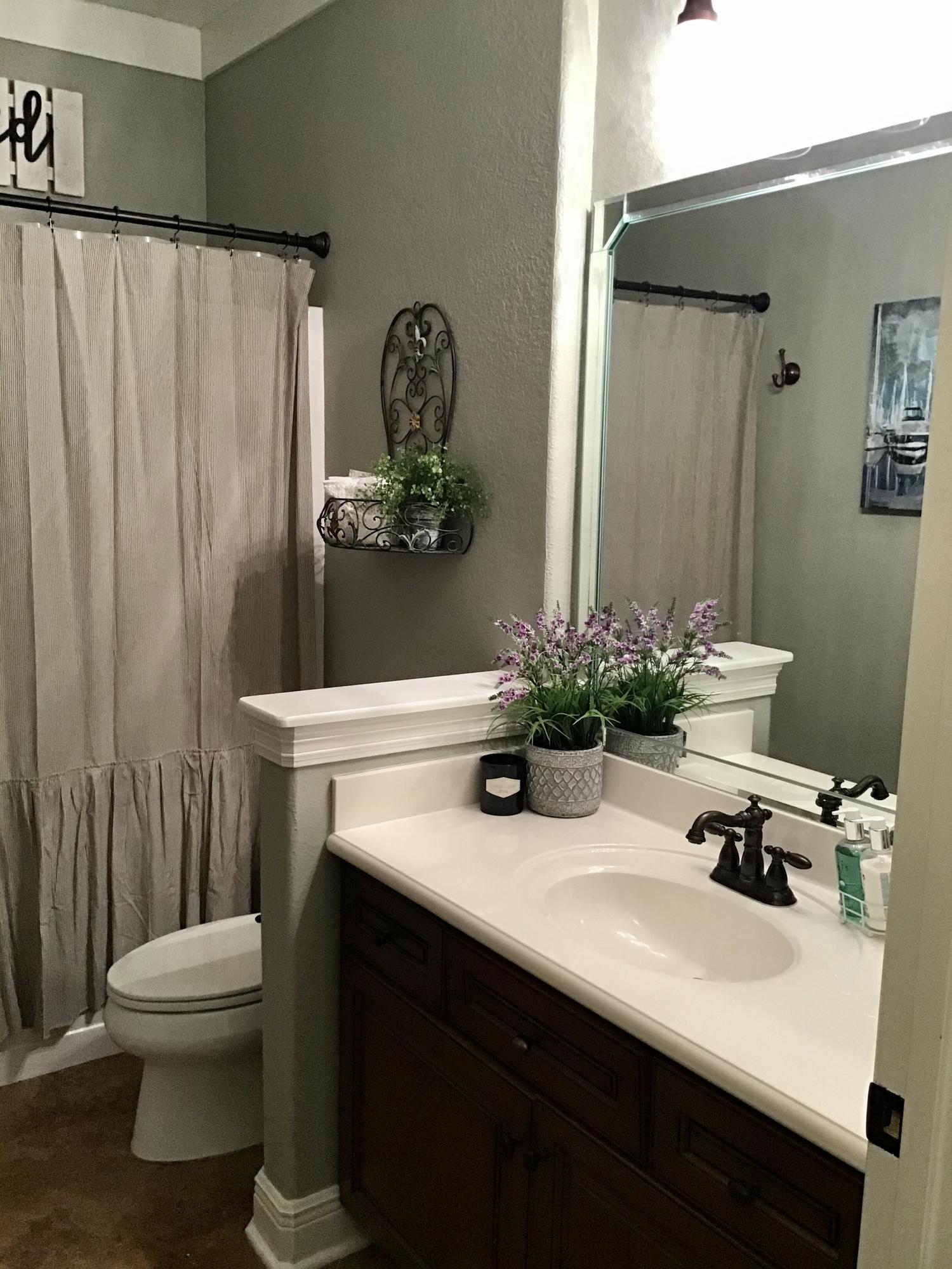 FOXWOOD COUNTRY CLUB EST - Residential