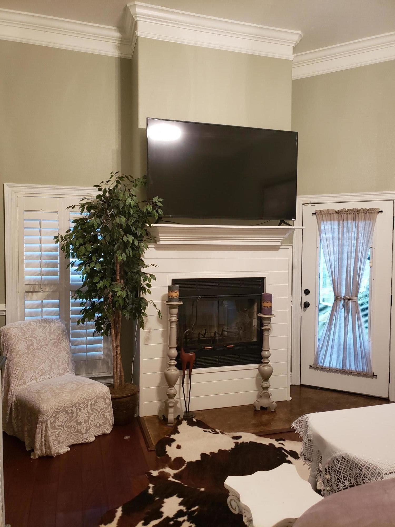 FOXWOOD COUNTRY CLUB EST - Residential