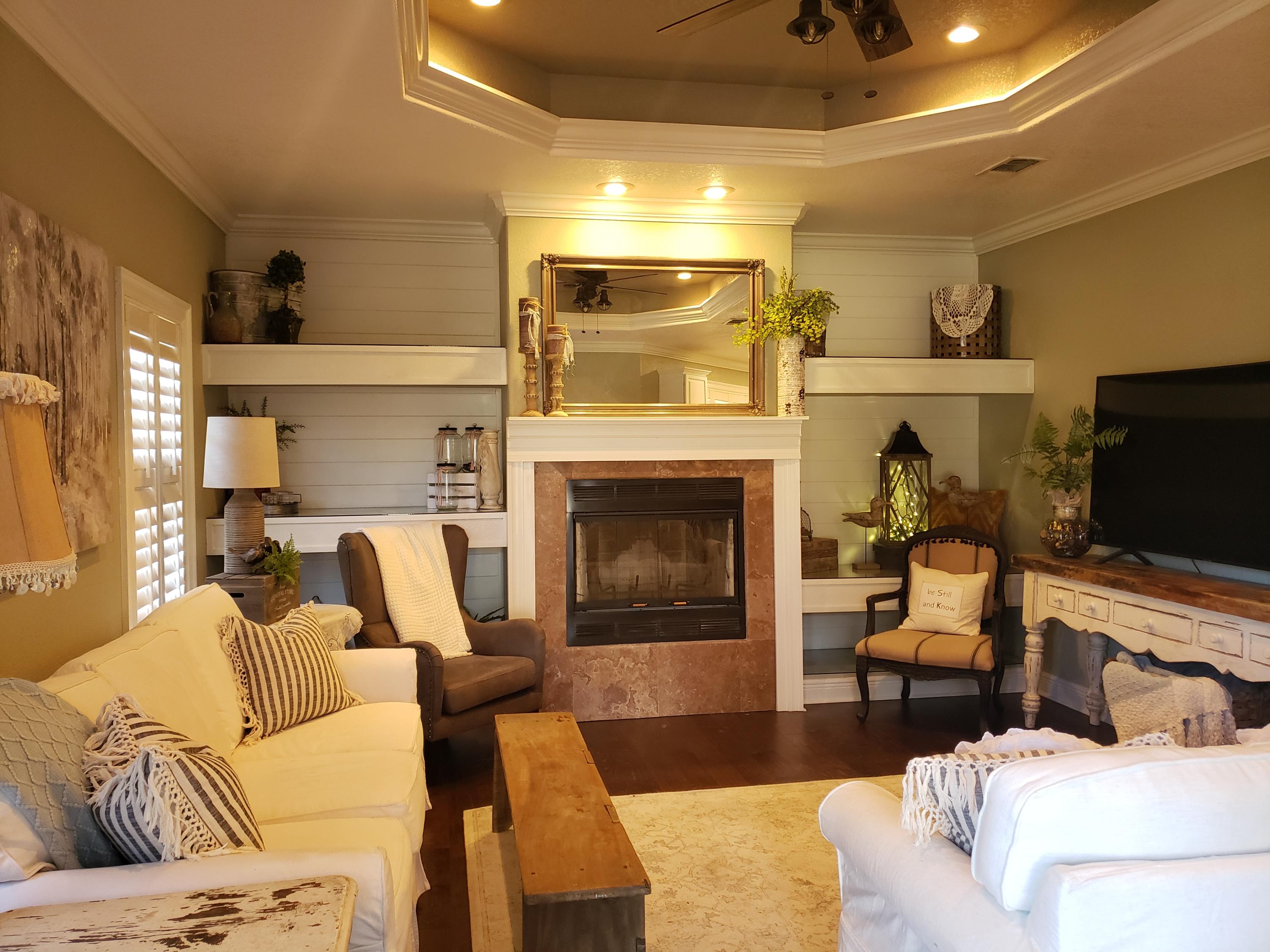 FOXWOOD COUNTRY CLUB EST - Residential