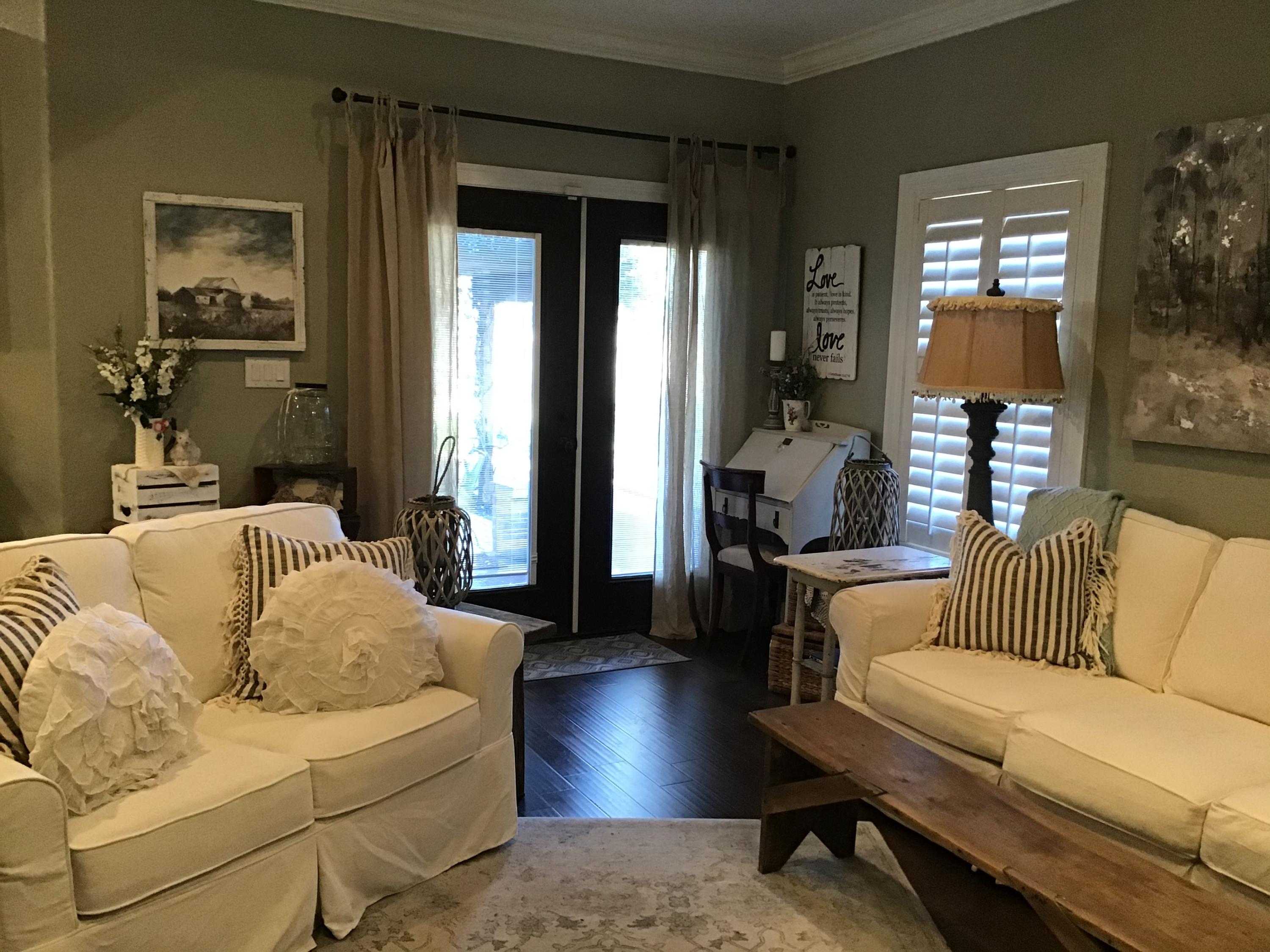 FOXWOOD COUNTRY CLUB EST - Residential