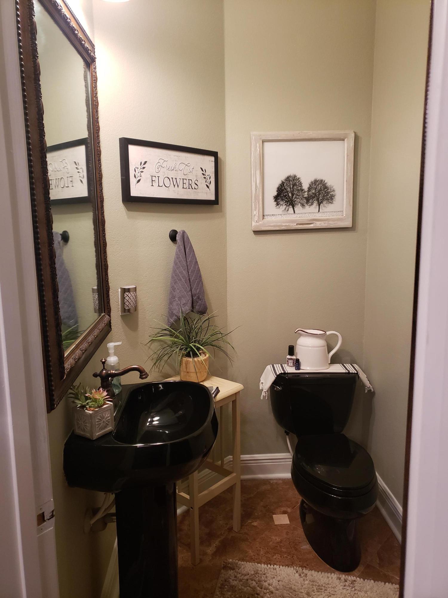 FOXWOOD COUNTRY CLUB EST - Residential