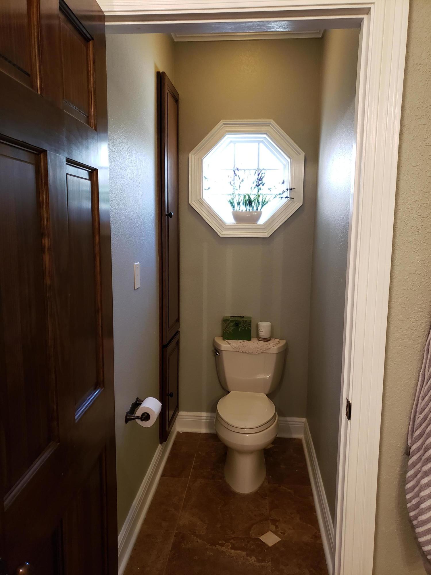 FOXWOOD COUNTRY CLUB EST - Residential