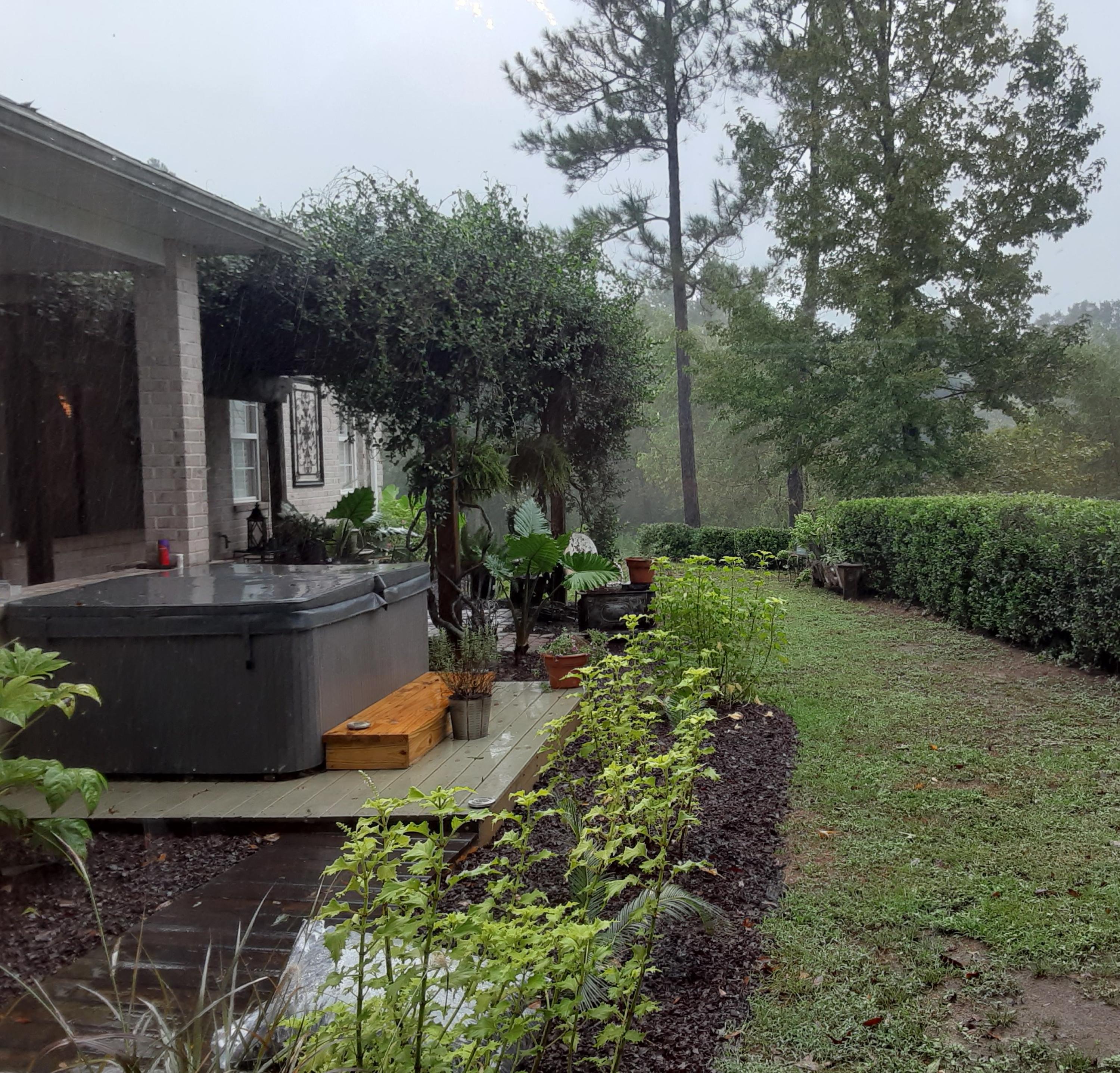 FOXWOOD COUNTRY CLUB EST - Residential