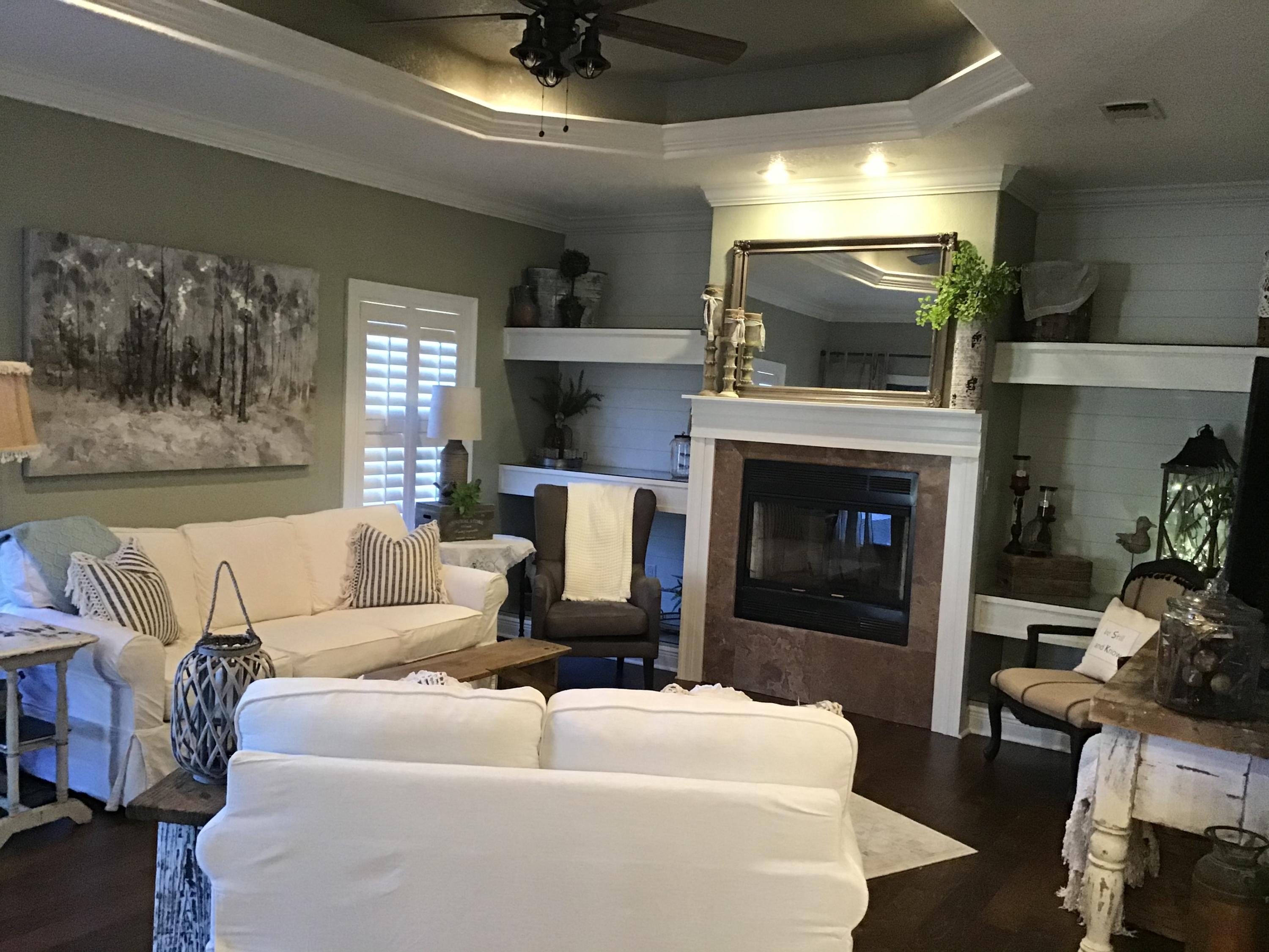 FOXWOOD COUNTRY CLUB EST - Residential