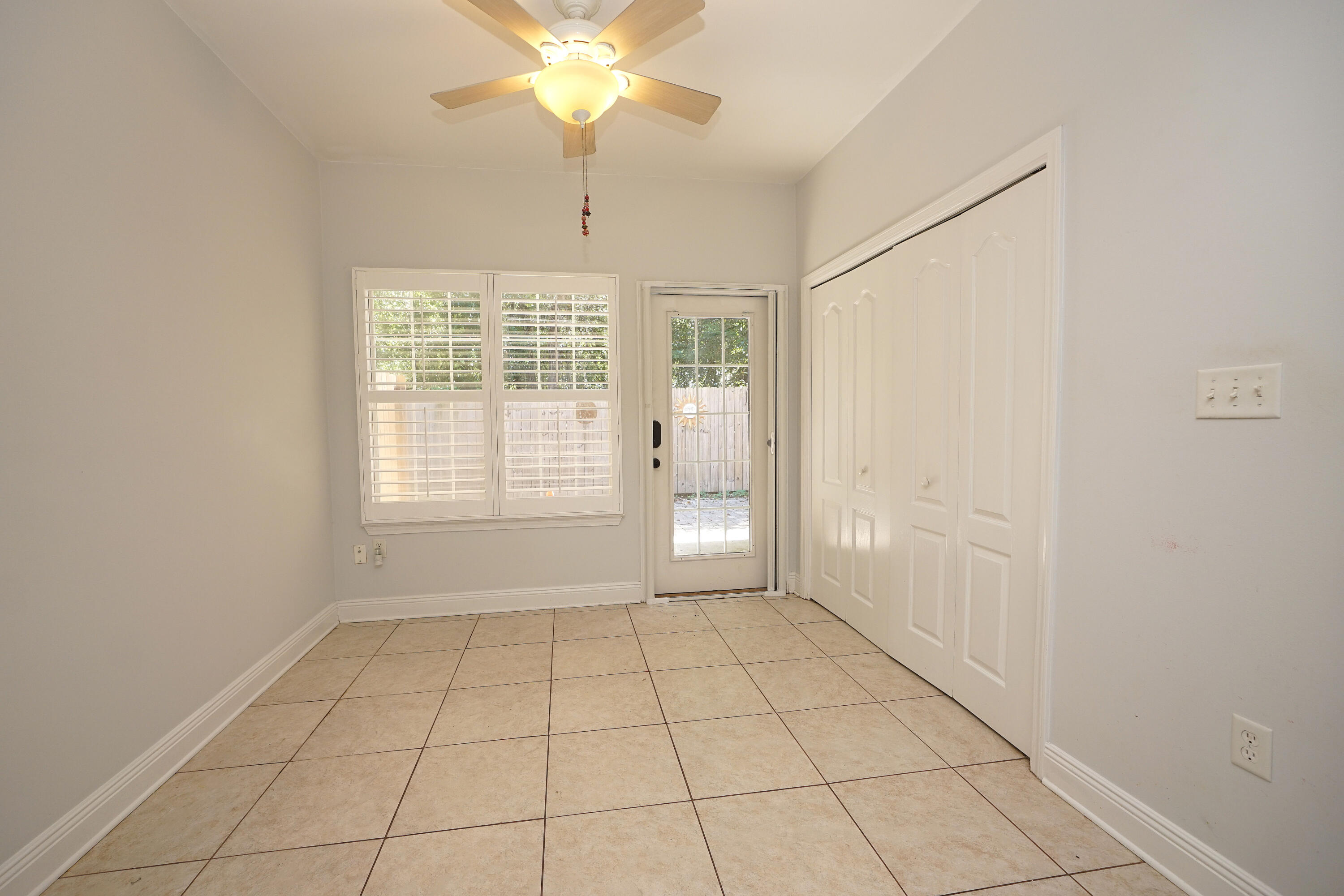 GRAND OAK PLACE - Residential