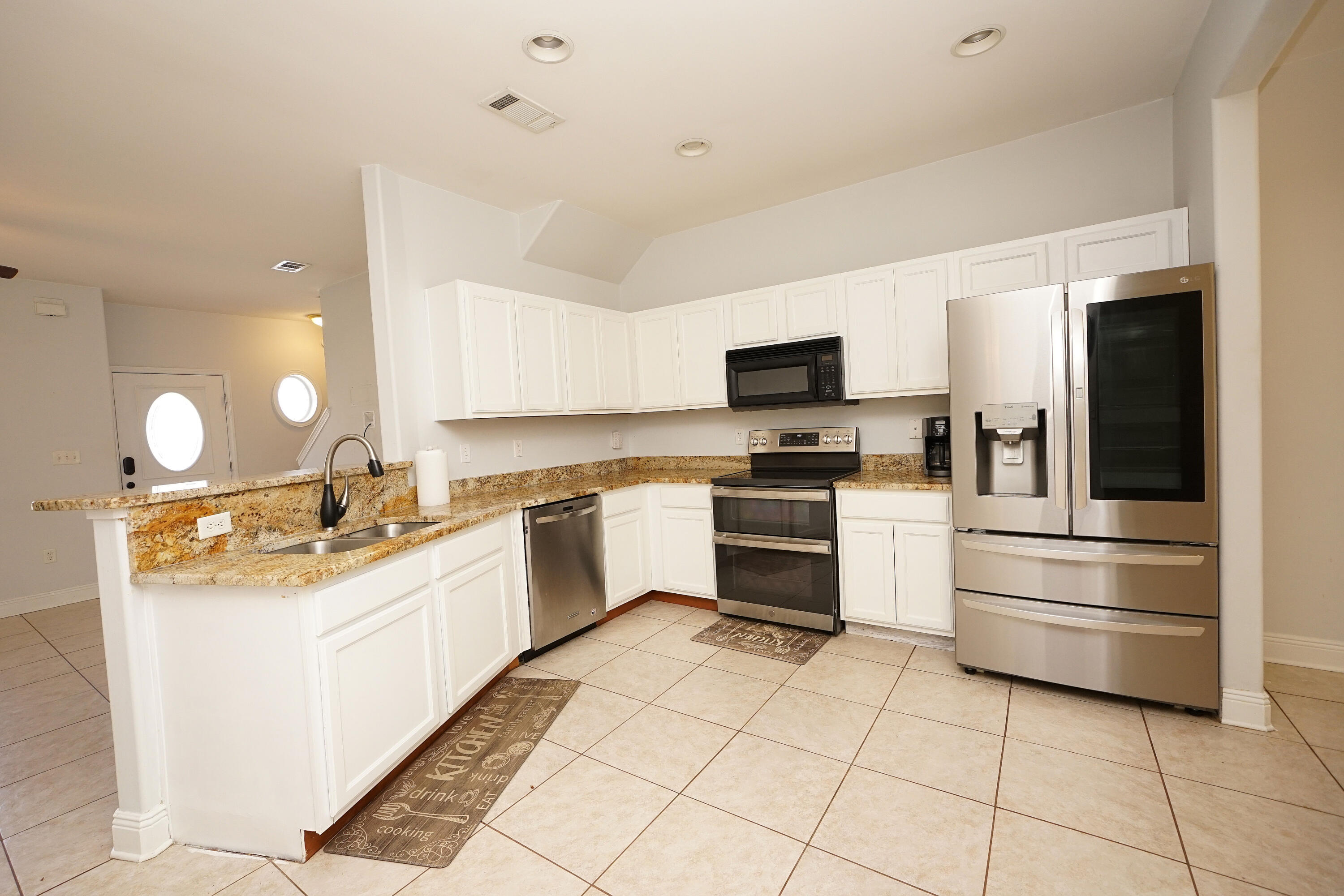 GRAND OAK PLACE - Residential