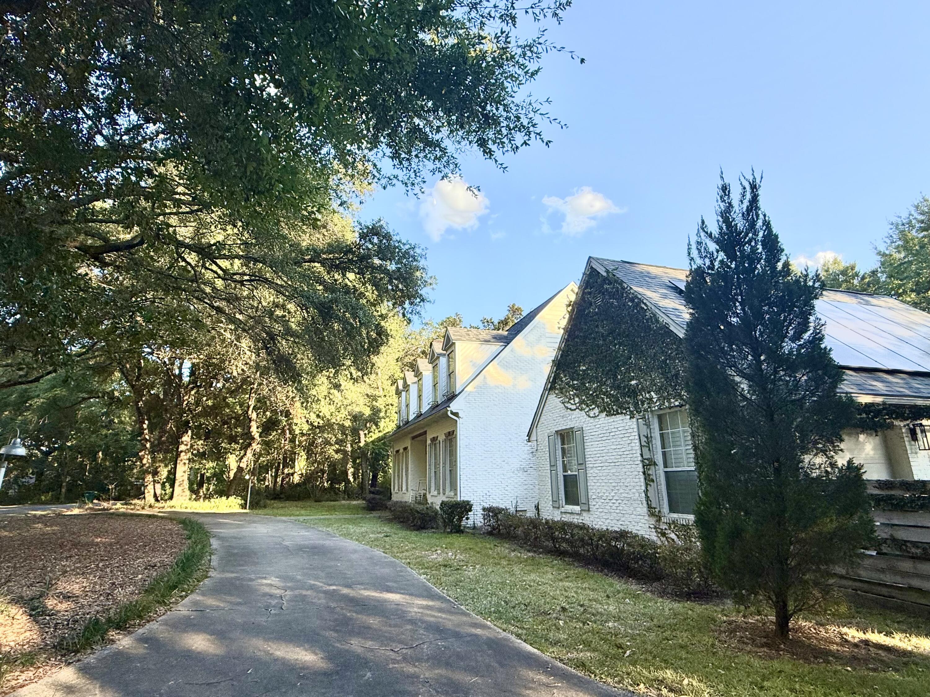 ROCKY BAYOU ESTATES 02 - Residential