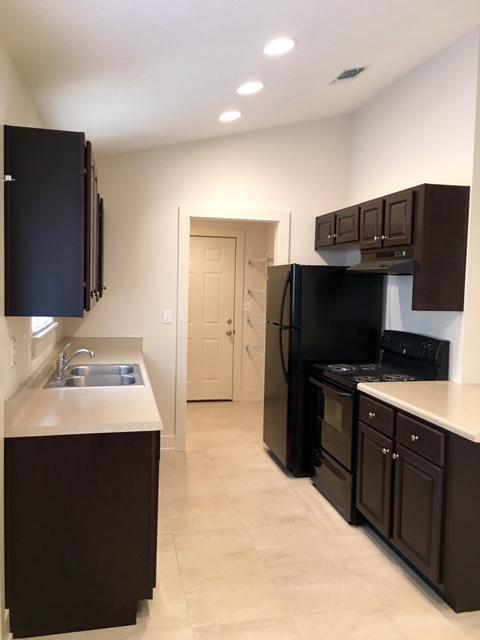 ADAMS POWELL - Residential Lease