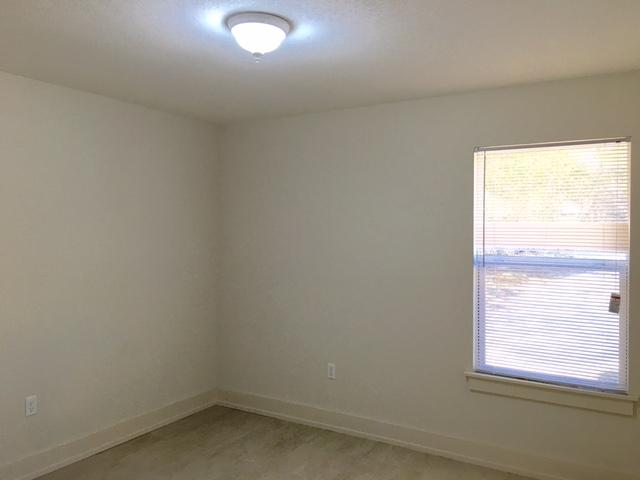 ADAMS POWELL - Residential Lease