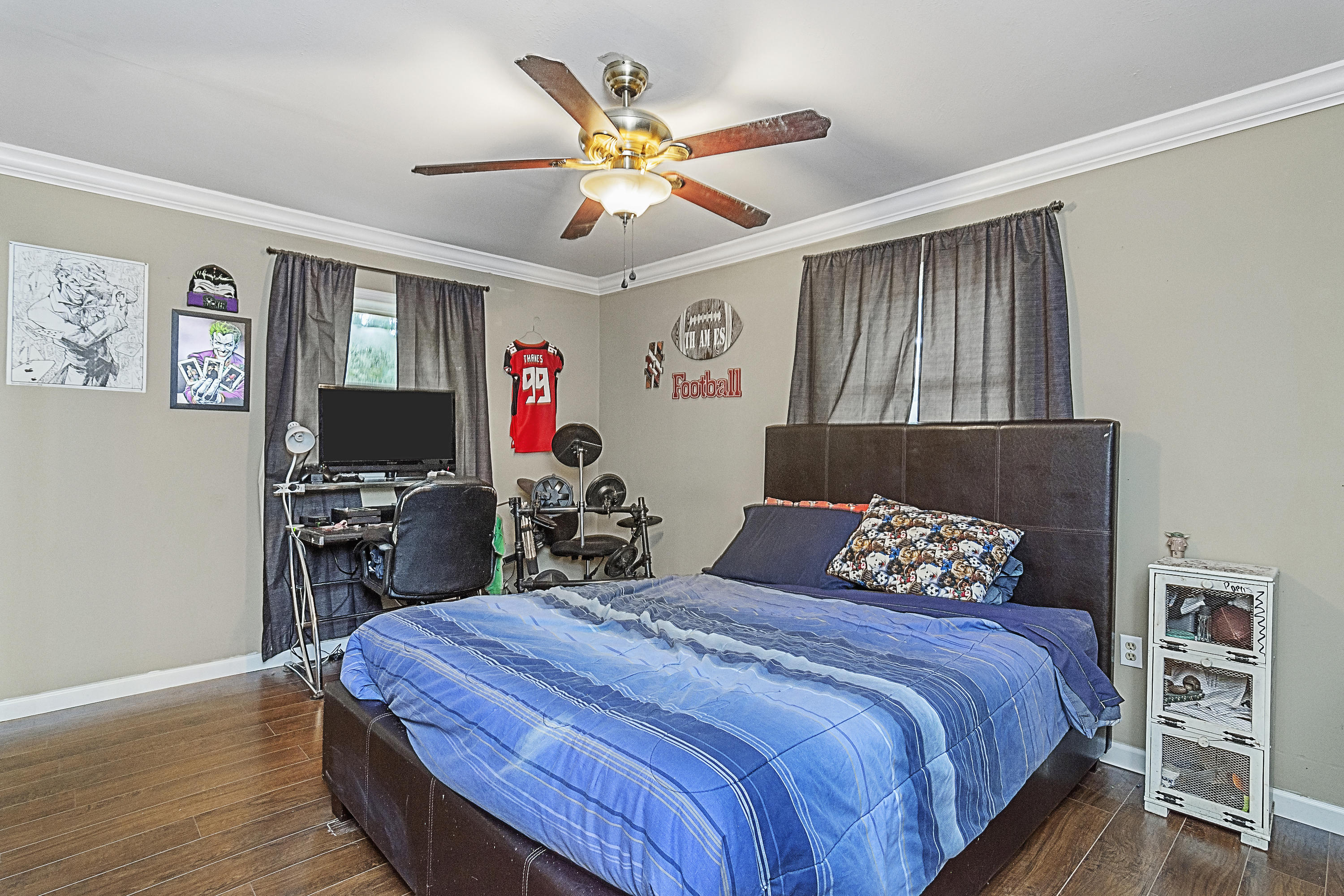 CRESTVIEW - Residential