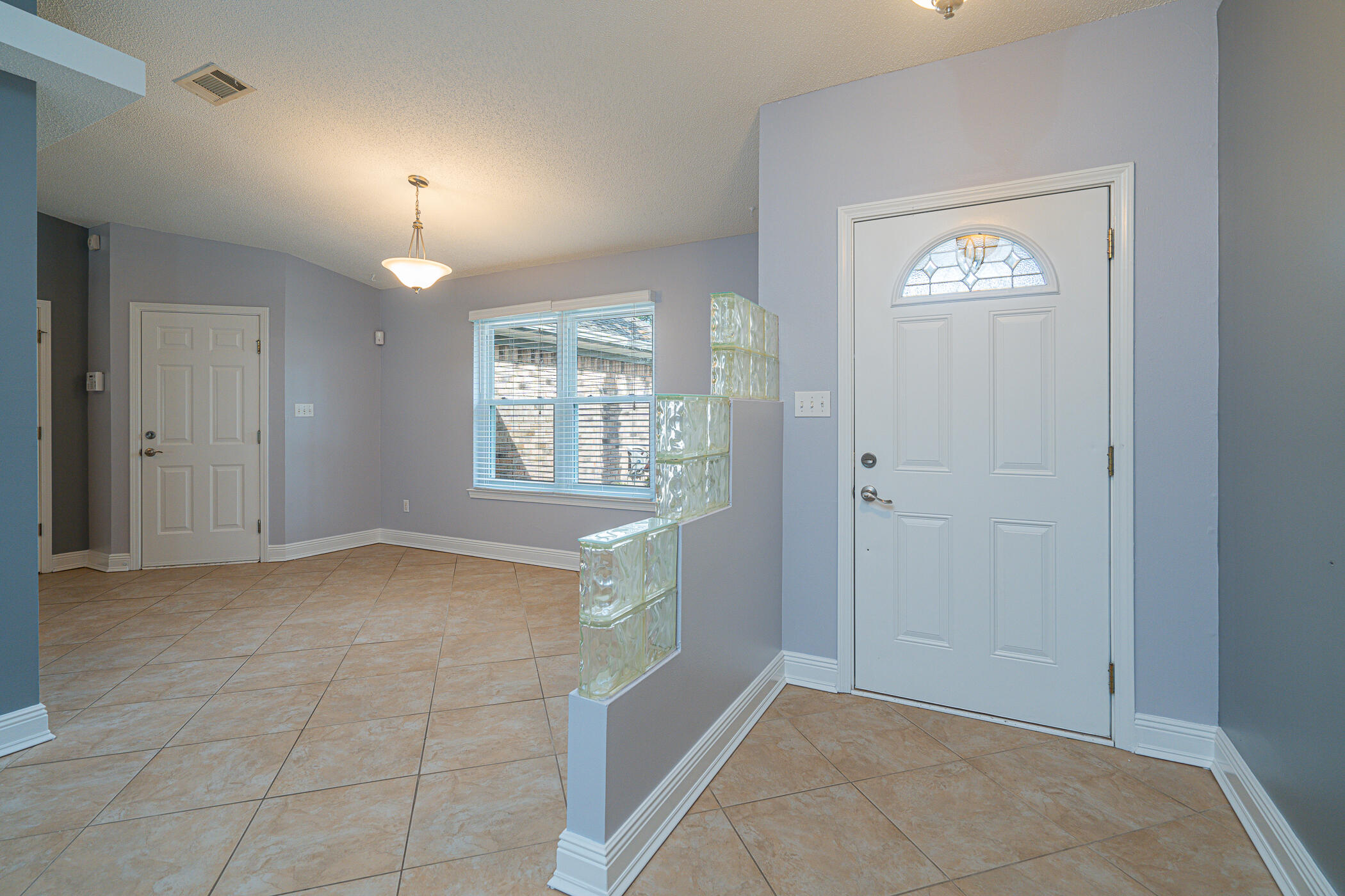 COUNTRY BREEZE ESTATES - Residential