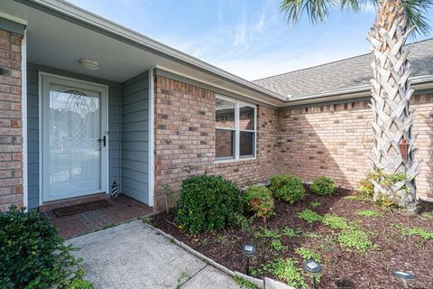 A home in Navarre