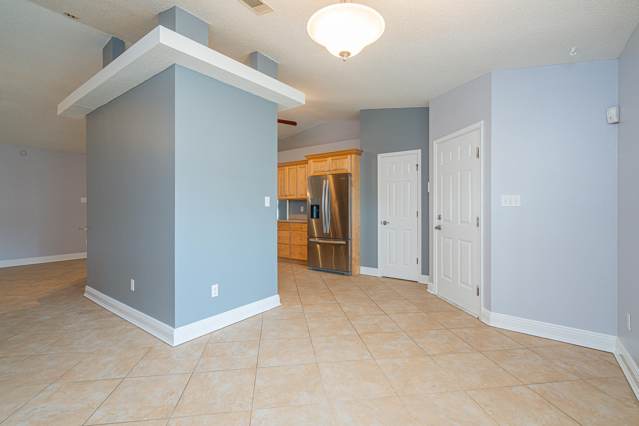 COUNTRY BREEZE ESTATES - Residential