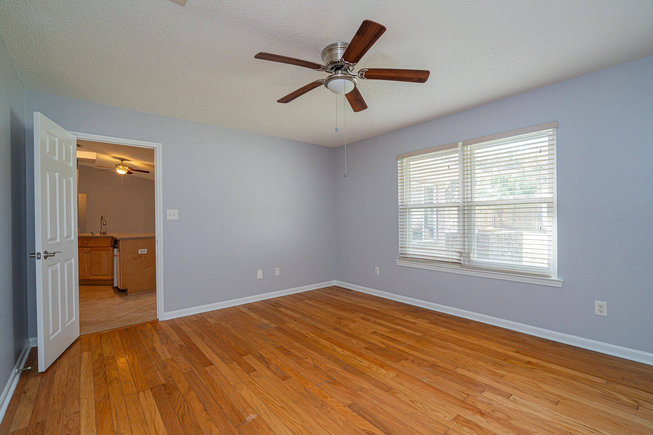 COUNTRY BREEZE ESTATES - Residential