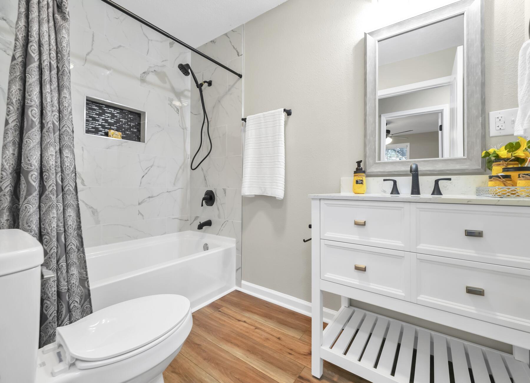 EDNEYS 2ND ADDN - Residential