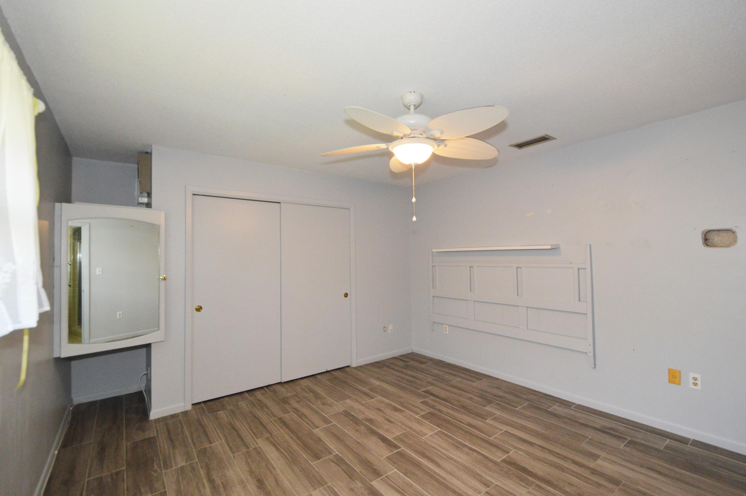 COUNTRY CLUB ESTATES 1ST ADDN - Residential