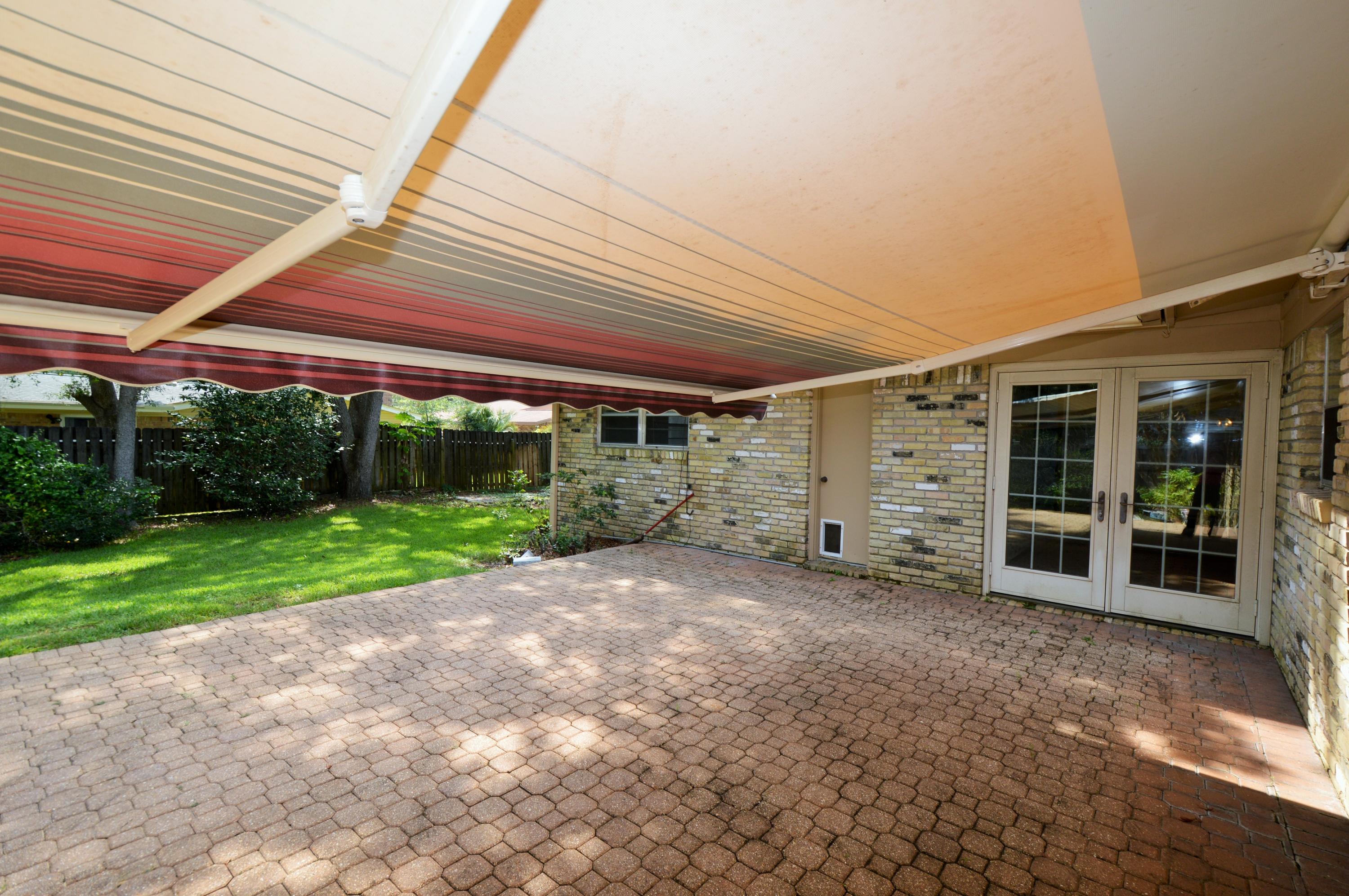 COUNTRY CLUB ESTATES 1ST ADDN - Residential