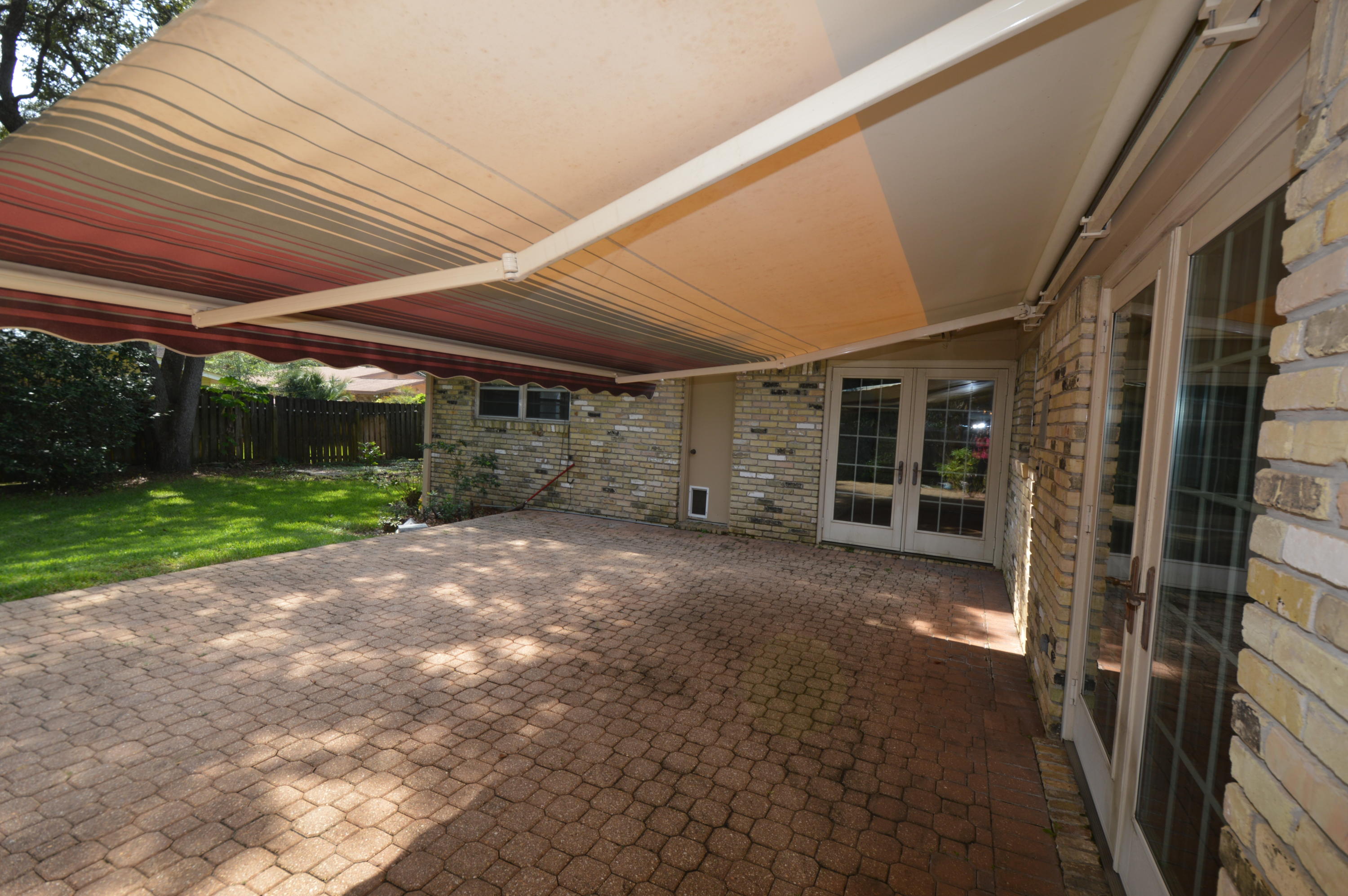 COUNTRY CLUB ESTATES 1ST ADDN - Residential