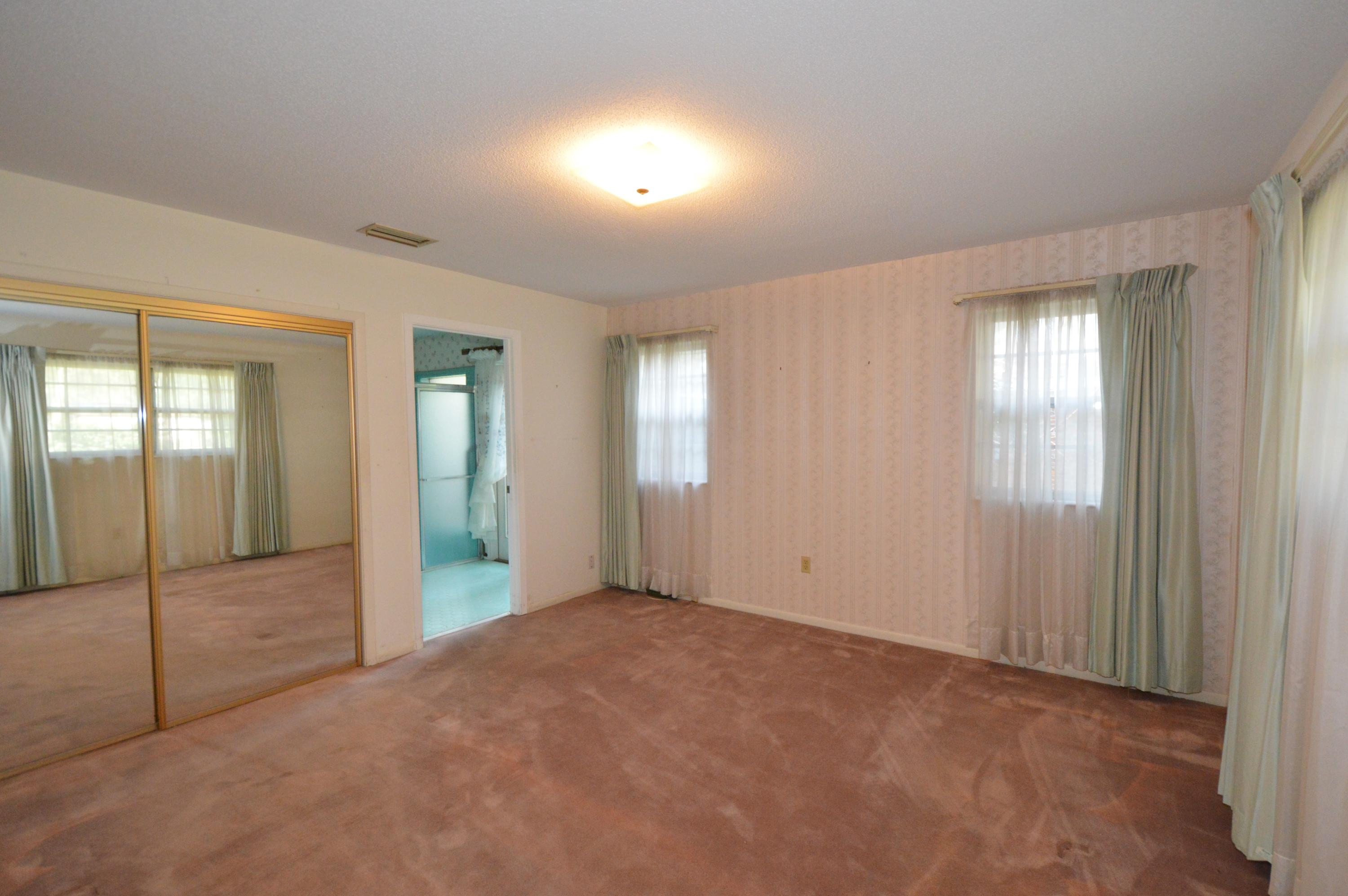 COUNTRY CLUB ESTATES 1ST ADDN - Residential