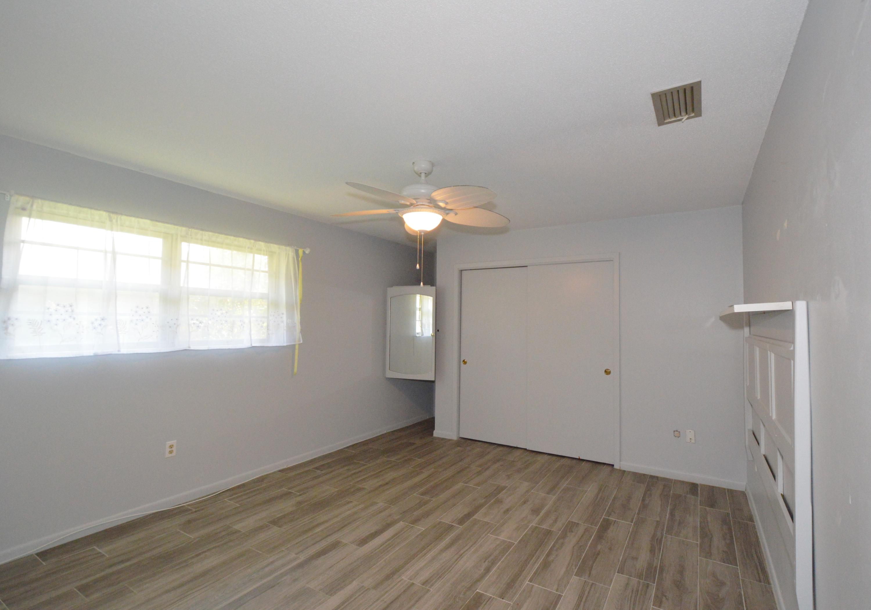 COUNTRY CLUB ESTATES 1ST ADDN - Residential