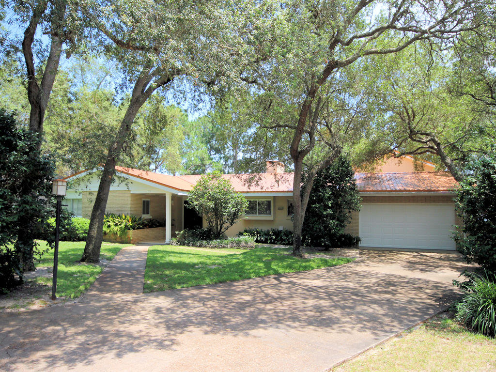 COLONY ESTATES - Residential