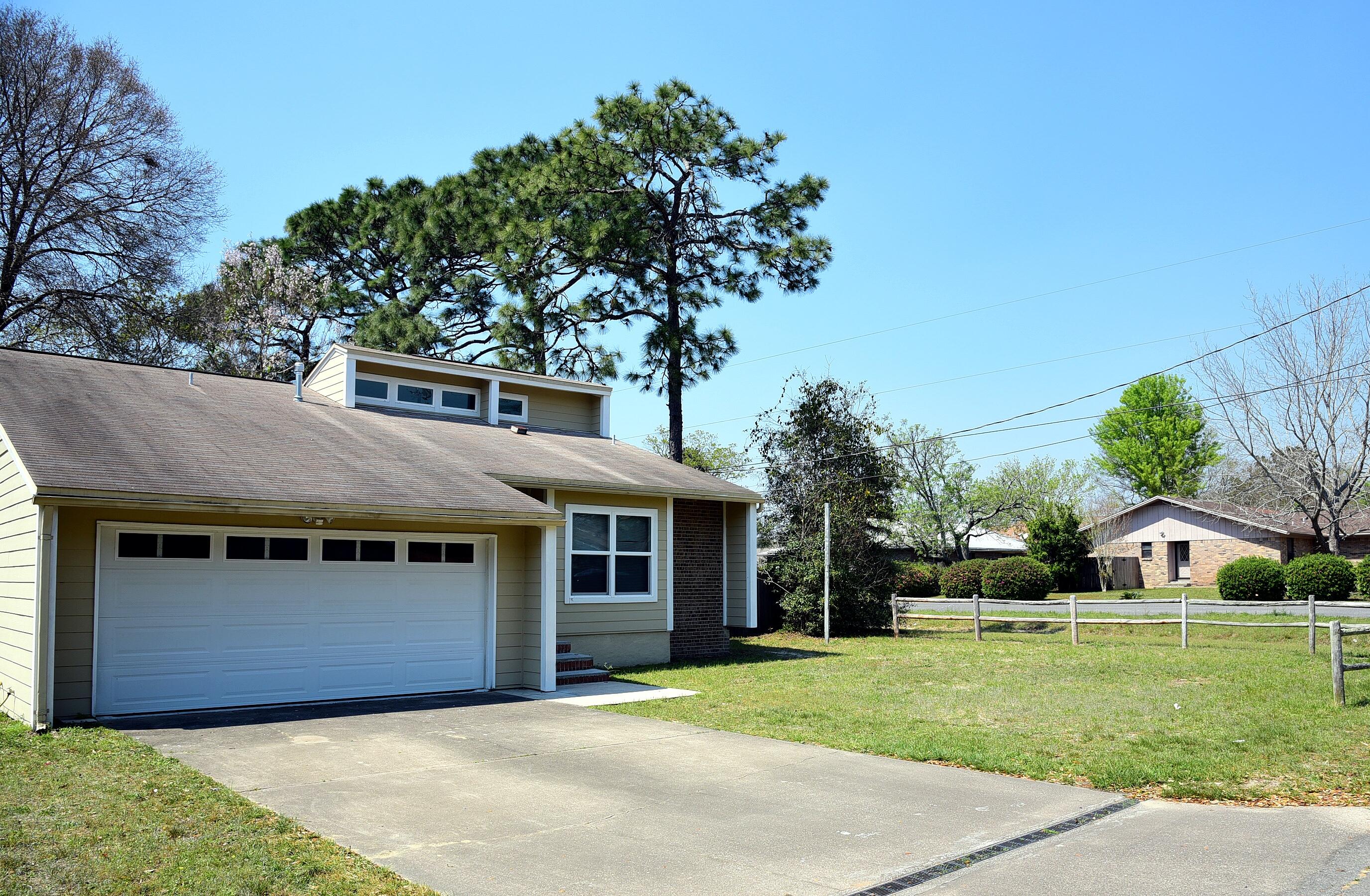 PORT DIXIE - Residential Lease