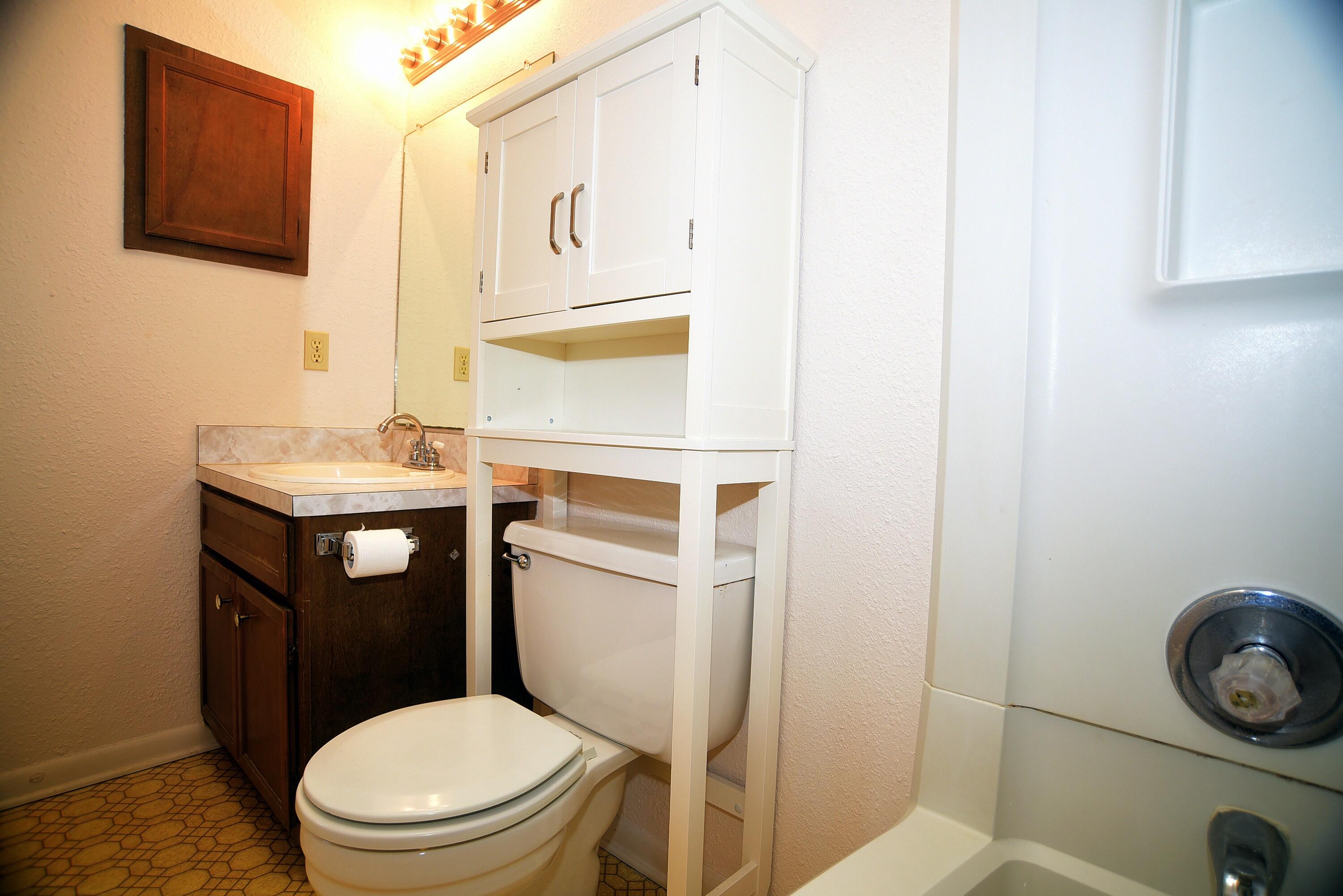 PORT DIXIE - Residential Lease